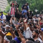 जंतर-मंतर पर आंदोलन जारी: पुलिस कार्रवाई के बाद भी नहीं डिगे छात्र, धर्मेंद्र प्रधान को हटाने की मांग तेज